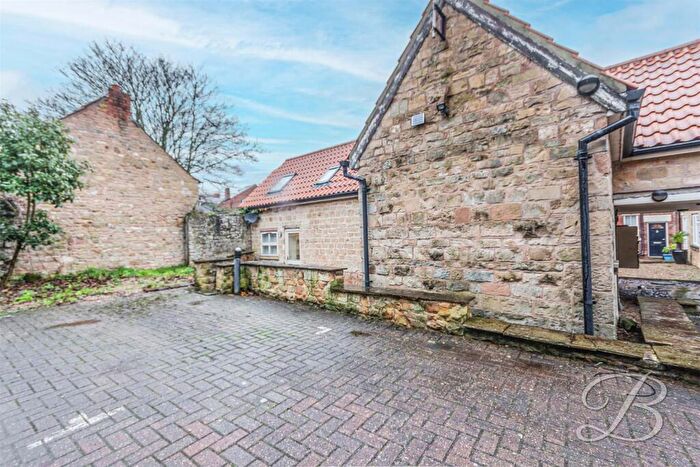 3 Bedroom Cottage For Sale In Gardiners Court, Mansfield Woodhouse, Mansfield, NG19
