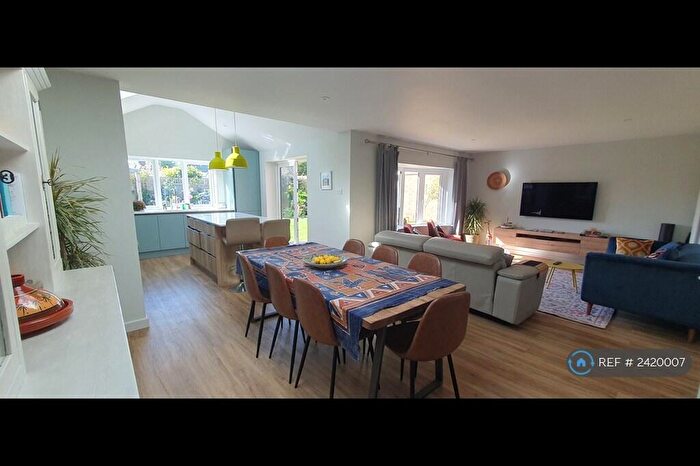 2 Bedroom Bungalow To Rent In Turners Farm Crescent, Hordle, SO41