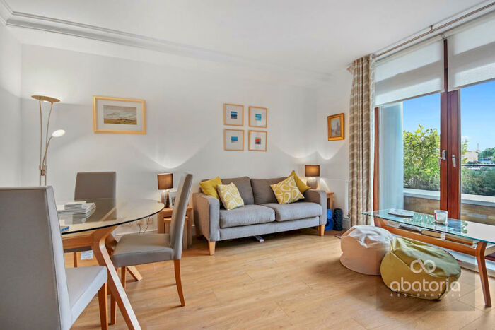 1 Bedroom Apartment To Rent In Shearwater Court, Star Place, London, E1W