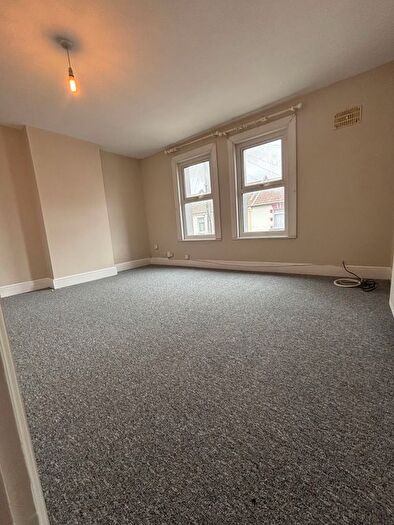 1 Bedroom Flat To Rent In Coulman Street, Gillingham, ME7