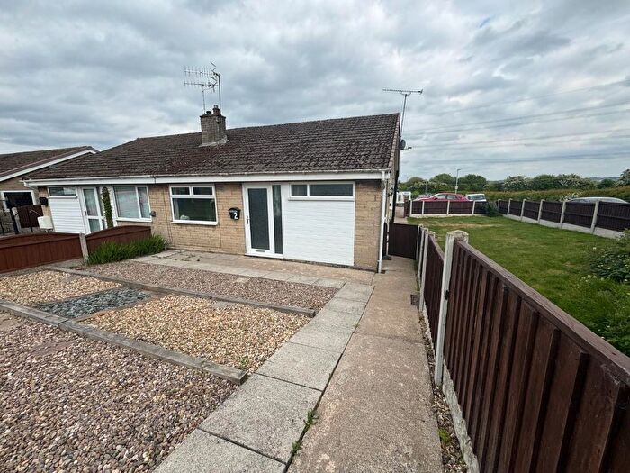 3 Bedroom Bungalow To Rent In Riber Close, Inkersall, Chesterfield, S43
