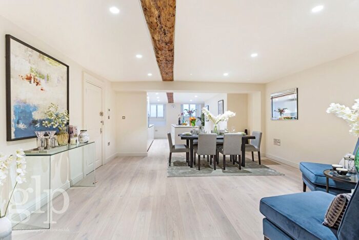 3 Bedroom Flat To Rent In Soho Square, Soho, W1D