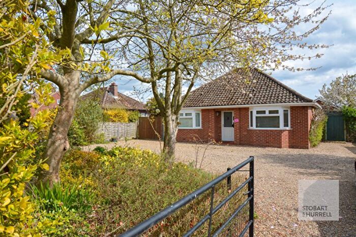 4 Bedroom Bungalow For Sale In Stalham Road, Hoveton, Norfolk, NR12