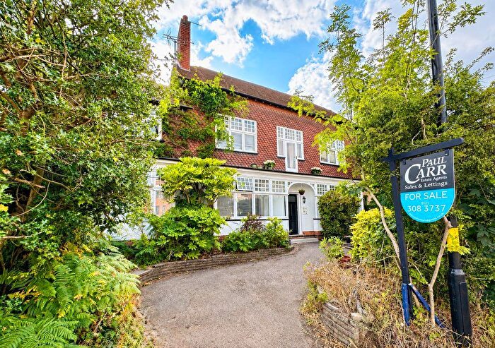2 Bedroom Apartment For Sale In Lichfield Road, Four Oaks, Sutton Coldfield, B74