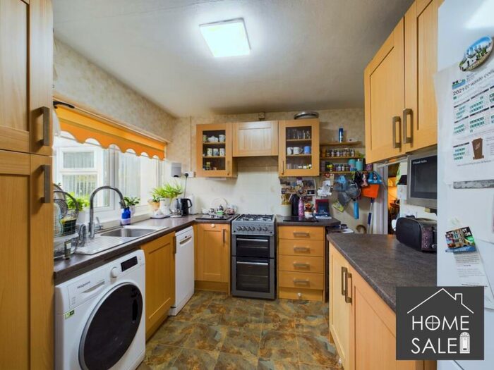 2 Bedroom Bungalow For Sale In Parsons Road, Irchester, NN29
