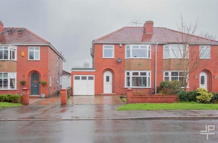 3 Bedroom Semi-Detached House To Rent In Chestnut Avenue, Leigh, WN7