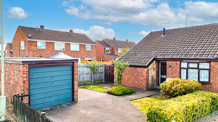 2 Bedroom Bungalow For Sale In Pentridge Close, Wigston, Leicestershire, LE18