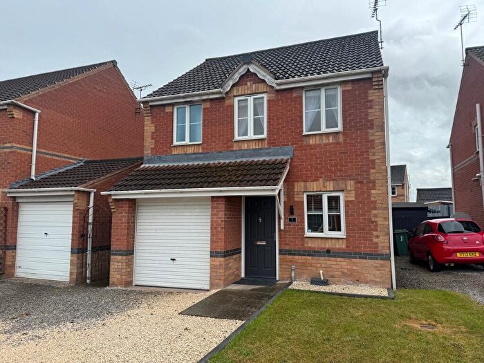 3 Bedroom Detached House For Sale In Alder Way Creswell, S80