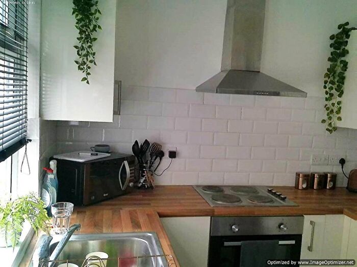 2 Bedroom Terraced House To Rent In West St, Crewe, CW1