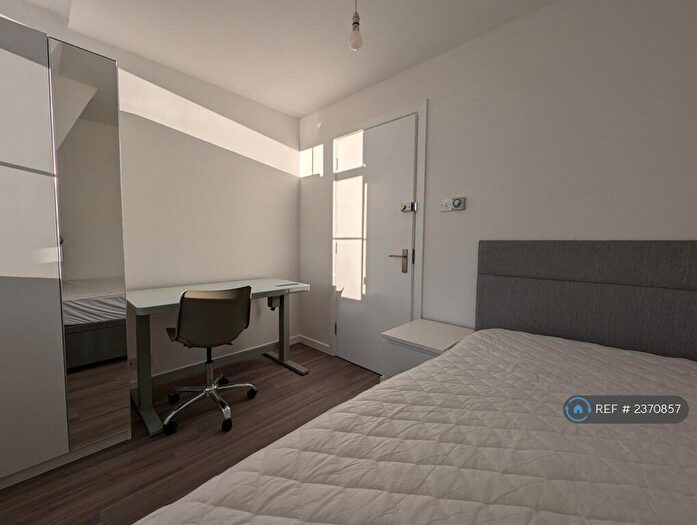 4 Bedroom Flat To Rent In Baldwin Lofts, Bristol, BS1
