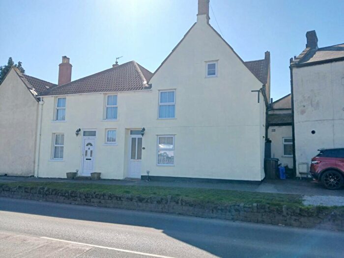 3 Bedroom Character Property For Sale In Charlton Road, Shepton Mallet, BA4