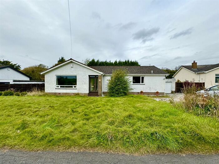 4 Bedroom Detached House For Sale In Neukfoot Lane, Uplawmoor, Glasgow, G78