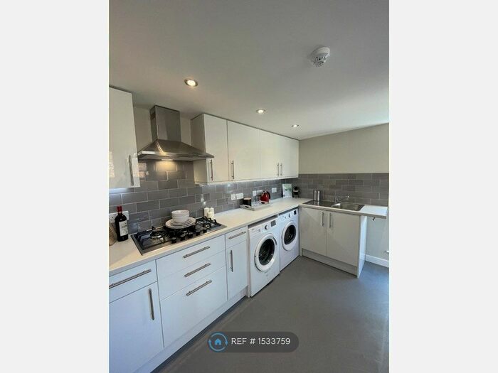 5 Bedroom Terraced House To Rent In Kenmare Road, Liverpool, L15