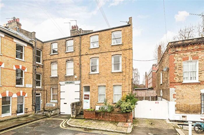 2 Bedroom Flat For Sale In Tunstall Road, Brixton, SW9