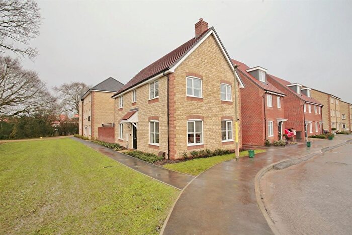 4 Bedroom Detached House To Rent In Tom Gaughan Way, Didcot, OX11