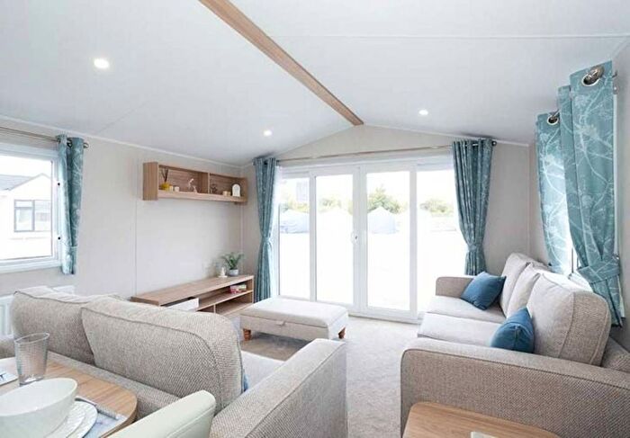 2 Bedroom Mobile/park Home For Sale In Monkton, Prestwick, KA9