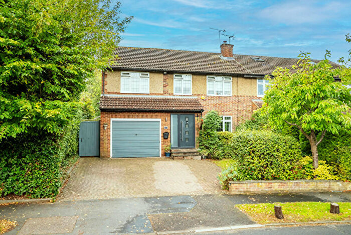 5 Bedroom Semi Detached House For Sale In Ardens Way, St. Albans, Hertfordshire, AL4