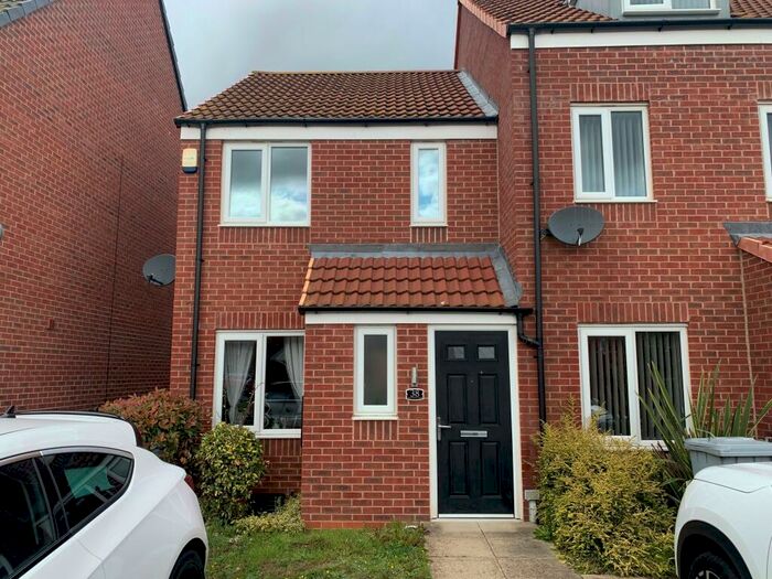 2 Bedroom House To Rent In Nightingale Close, Clipstone Village, Mansfield, NG21