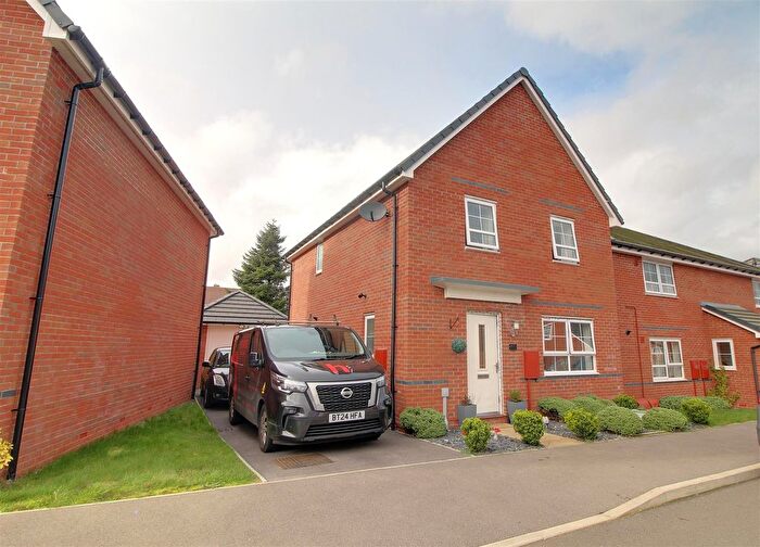 4 Bedroom Detached House For Sale In Manor Road, Newent, GL18