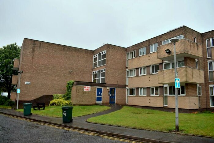 2 Bedroom Flat To Rent In Kenelm Court Whitley Coventry, CV3