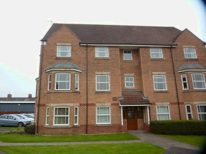 2 Bedroom Flat To Rent In Weavers Green, Romanby, Northallerton DL7