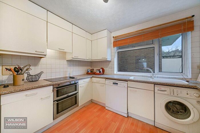 2 Bedroom Flat For Sale In Gooden Court, Harrow On The Hill, HA1