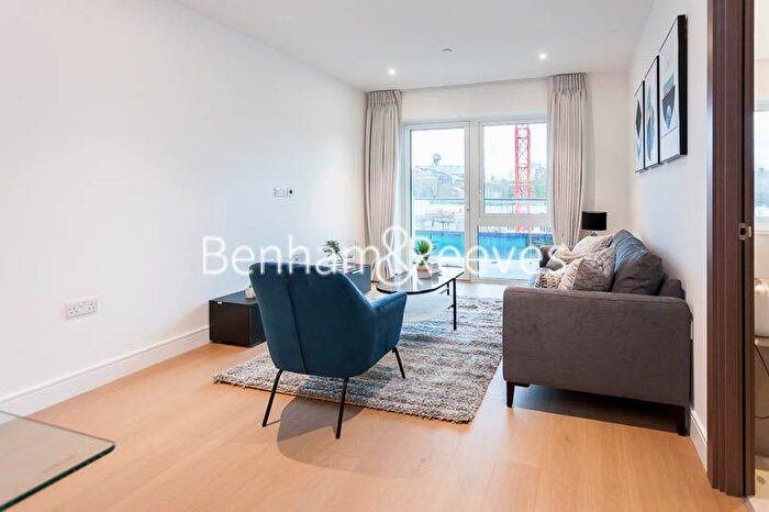 1 Bedroom Flat To Rent In Fulham Reach, Hammersmith, W6
