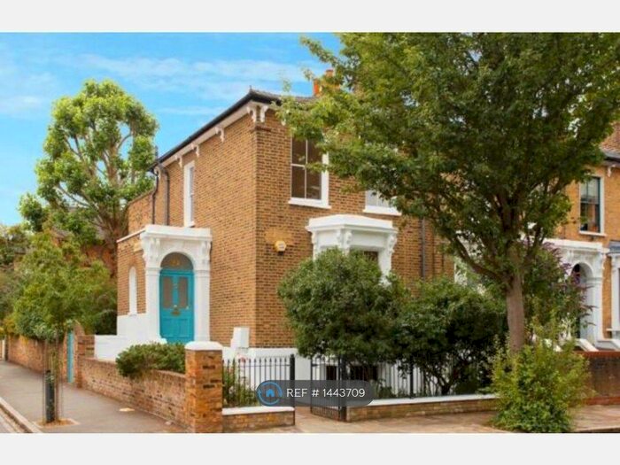 5 Bedroom End Of Terrace House To Rent In Penshurst Road, London, E9