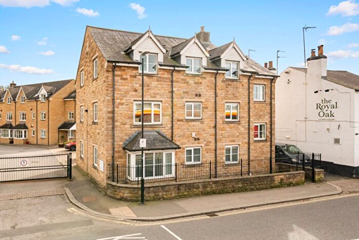 2 Bedroom Flat For Sale In Farriers Court, Wetherby, West Yorkshire, LS22