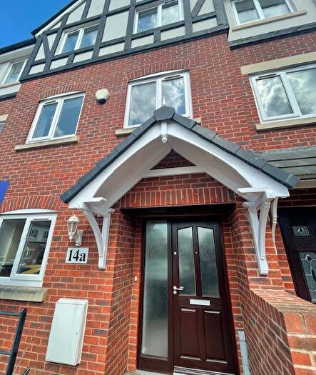 5 Bedroom Town House To Rent In Imperial Court, Nantwich, CW5