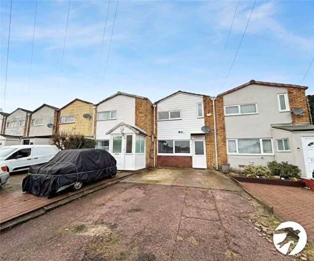 3 Bedroom Terraced House To Rent In Winston Road, Rochester, Kent, ME2