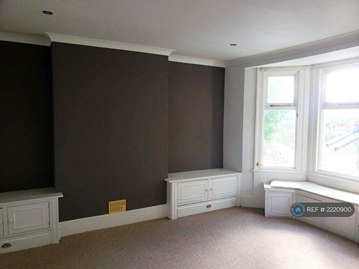 2 Bedroom Flat To Rent In Balfour Road, Brighton, BN1