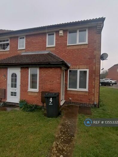 2 Bedroom End Of Terrace House To Rent In Canning Road, Gloucester, GL2