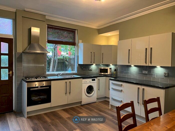 3 Bedroom Terraced House To Rent In Leeds, Leeds, LS8