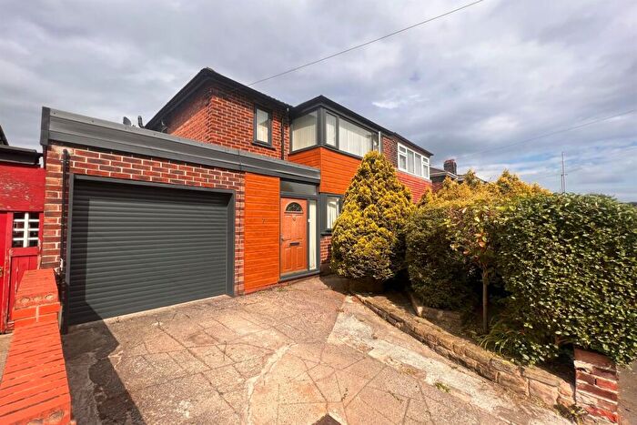 3 Bedroom Semi-Detached House To Rent In Queensway, Manchester, M19