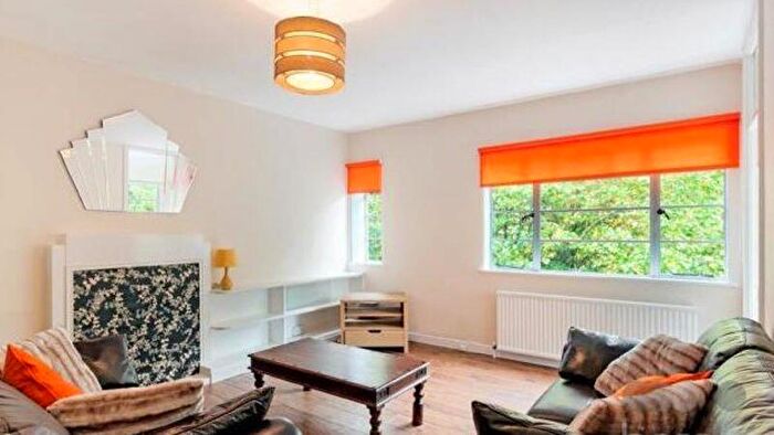1 Bedroom Apartment To Rent In Broadlands, North Hill, Highgate, N6