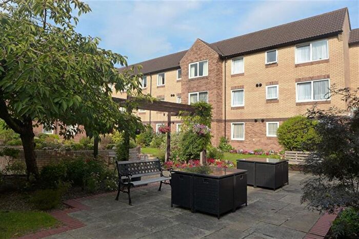 1 Bedroom Flat To Rent In Homefayre House, Fareham, PO16