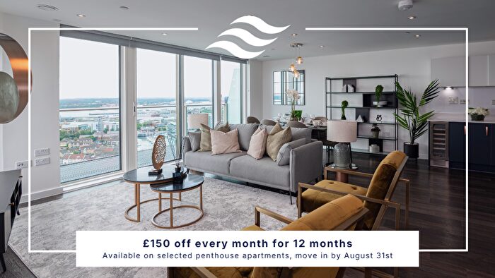 2 Bedroom Penthouse To Rent In Centenary Plaza, Southampton, Hampshire, SO19
