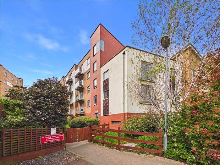 1 Bedroom Apartment To Rent In Hawkins Road, Colchester, Essex, CO2