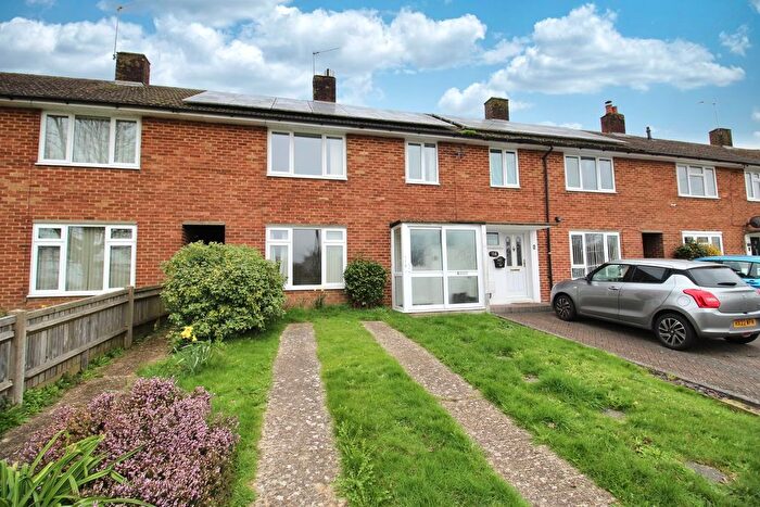 3 Bedroom Terraced House For Sale In Windermere Avenue, Millbrook, SO16