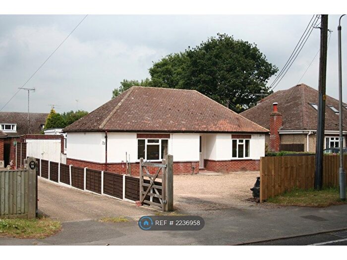 4 Bedroom Bungalow To Rent In Danywern Drive, Winnersh, Wokingham, RG41