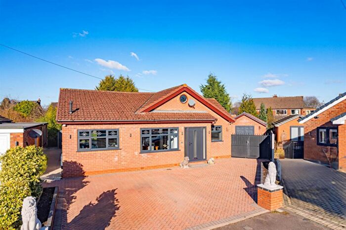 3 Bedroom Bungalow To Rent In Penryn Avenue, Sale, M33