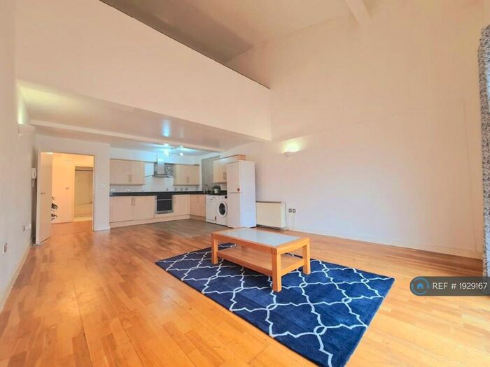2 Bedroom Penthouse To Rent In The Vista Building, London, SE18