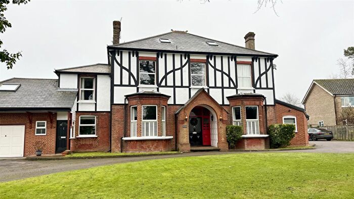 1 Bedroom Flat To Rent In Wrotham Road, Meopham, DA13