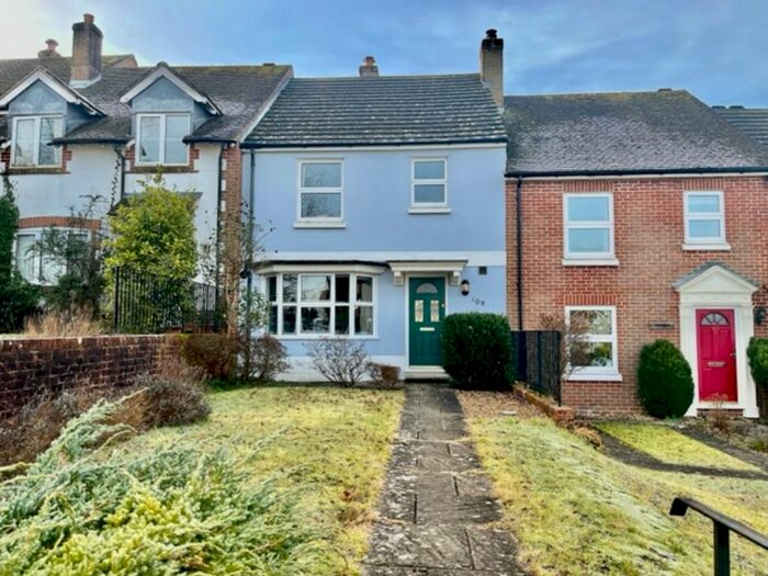 3 Bedroom Terraced House To Rent In Poplar Way, Midhurst, GU29