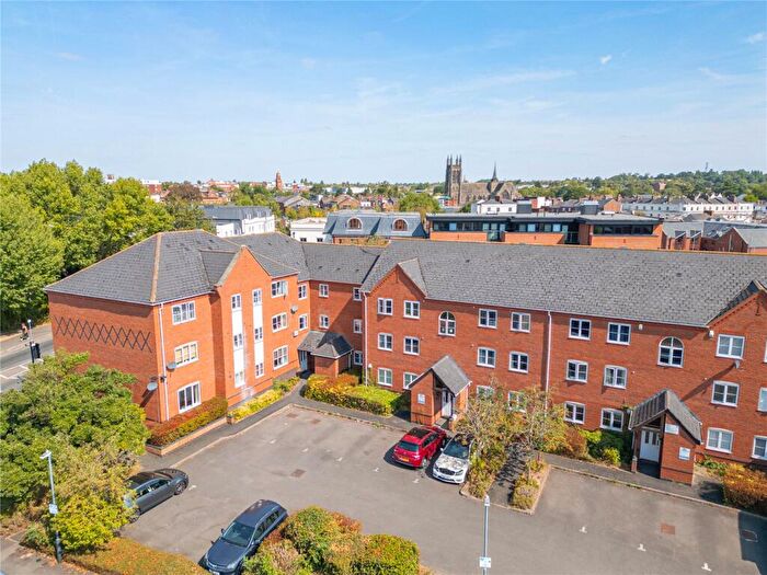 2 Bedroom Apartment For Sale In Gas Street, Leamington Spa, Warwickshire, CV31