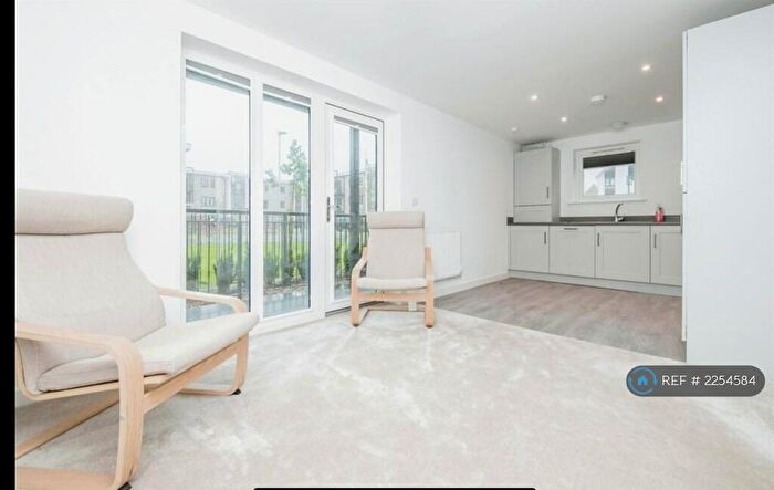 2 Bedroom Flat To Rent In Barcro Square, Colchester, CO1