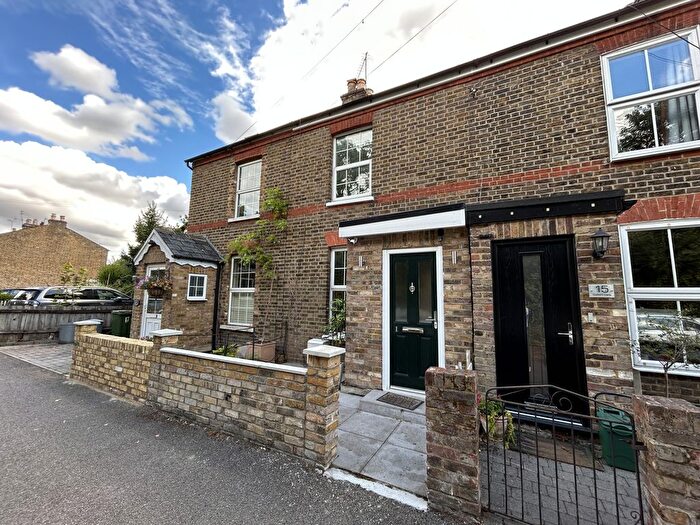 3 Bedroom Property For Sale In Culvert Lane, Uxbridge, Greater London, UB8