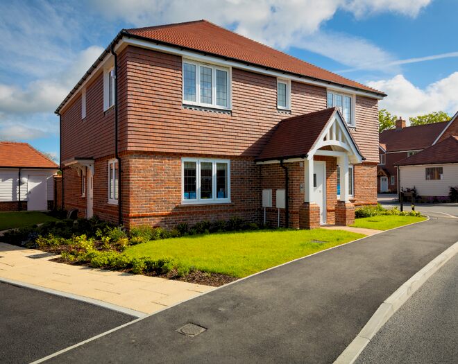 1 Bedroom Flat For Sale In Sadler Court, Lorimer Avenue, Cranleigh, GU6