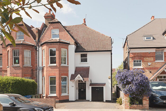 2 Bedroom Flat For Sale In Therapia Road, East Dulwich, London, SE22